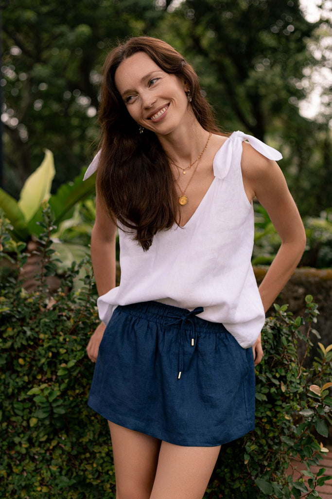 Classic Linen Shoulder Bow Tie Top in White