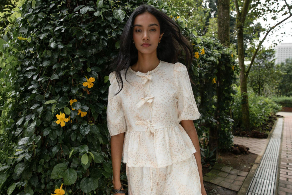 Classic leopard print linen top with front bow tie – comfortable, stylish, breathable linen