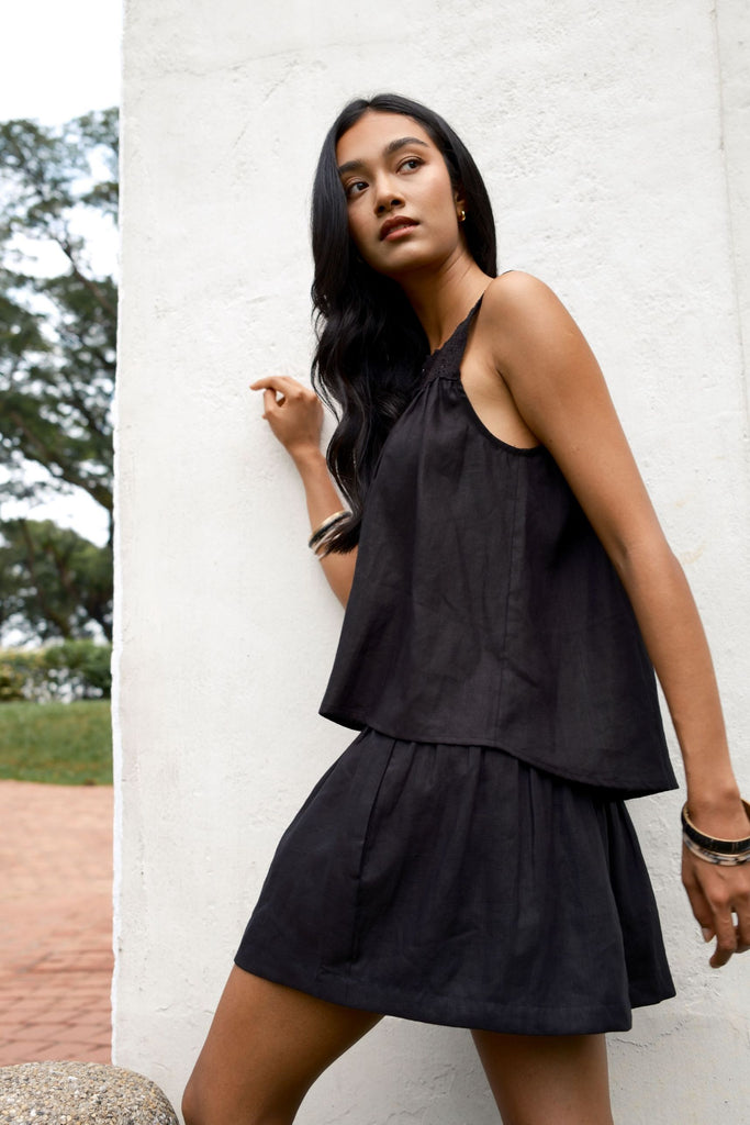 Classic crochet strap linen blouse in Black – lightweight, comfortable warm-climate linen top