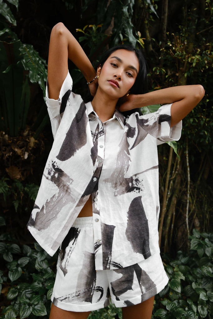 Summery The Label printed linen shorts – relaxed fit, breathable and skin-friendly linen fabric